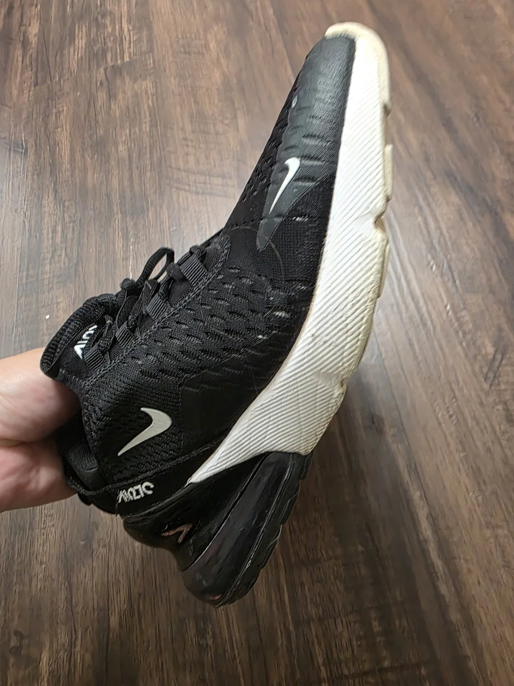 Nike Air Max 270 GS Big Kids 7Y Black White 943345-001 Sneakers